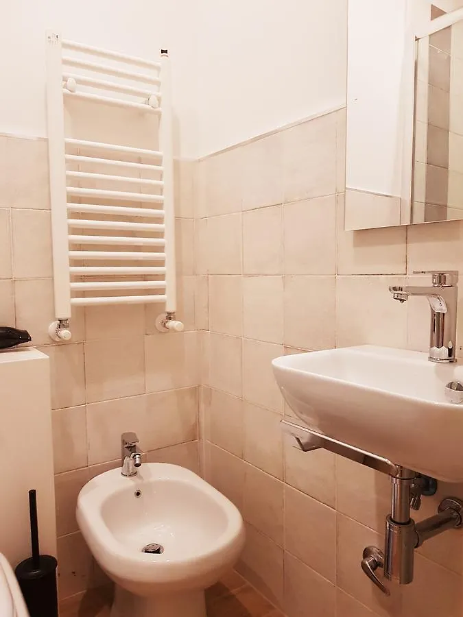 Cairoli Rooms Roma 3*,  Italia