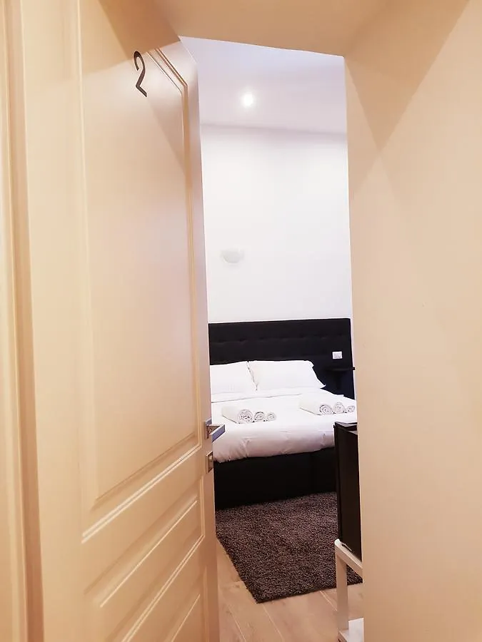 Cairoli Rooms Roma Affittacamere