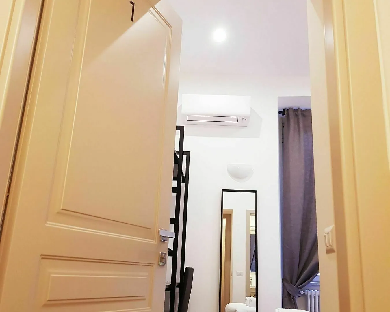 Cairoli Rooms Roma Affittacamere