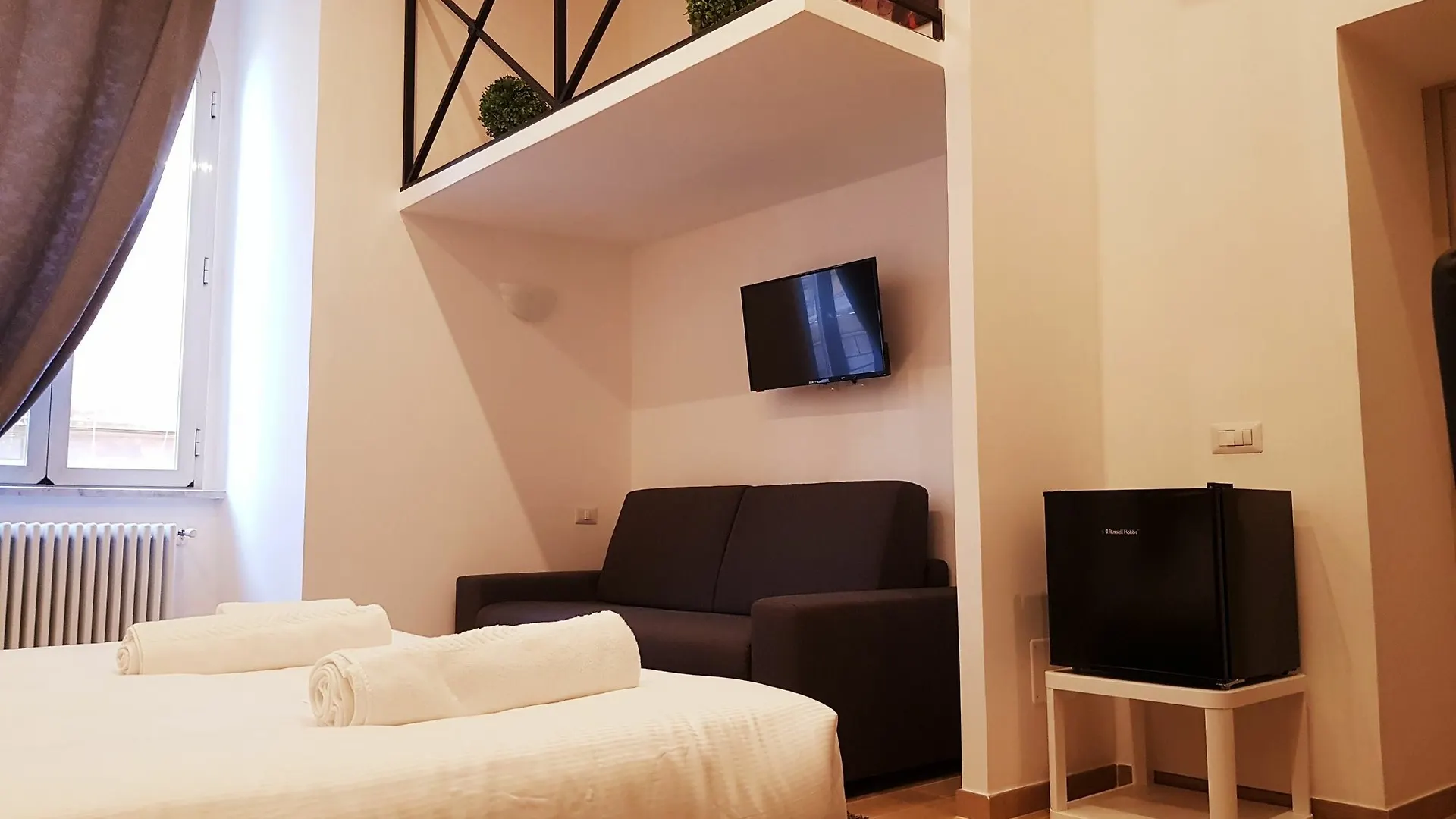 Cairoli Rooms Roma 3*,  Italia
